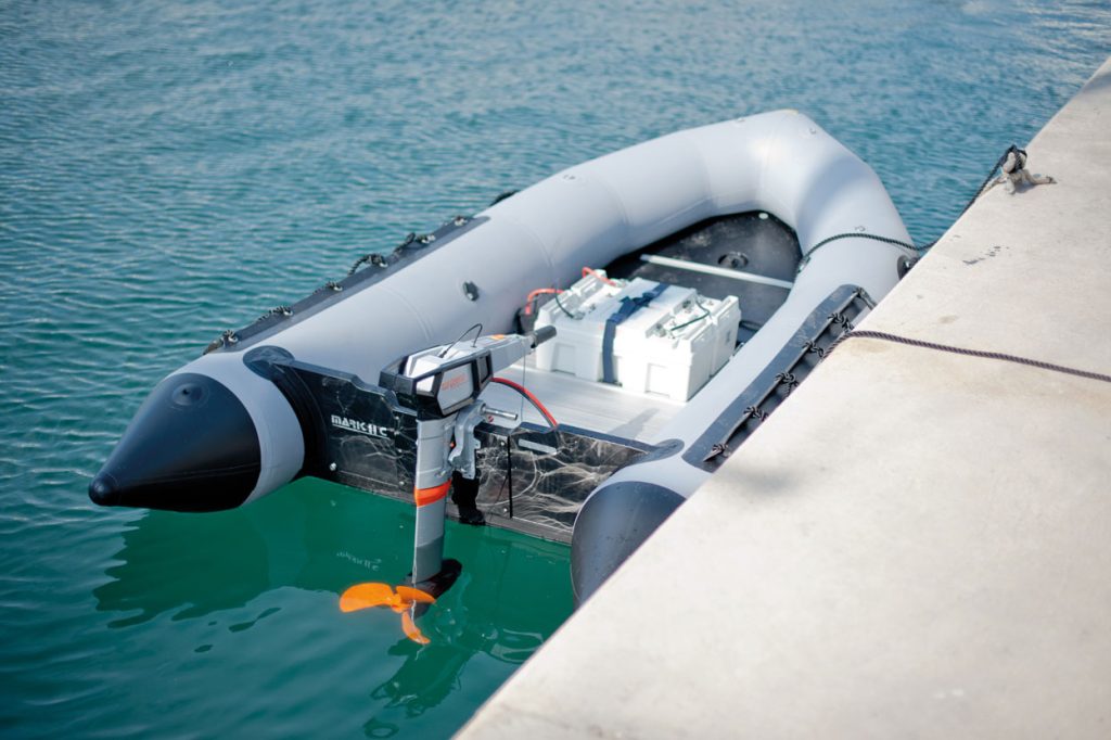 electric boat motor batteries