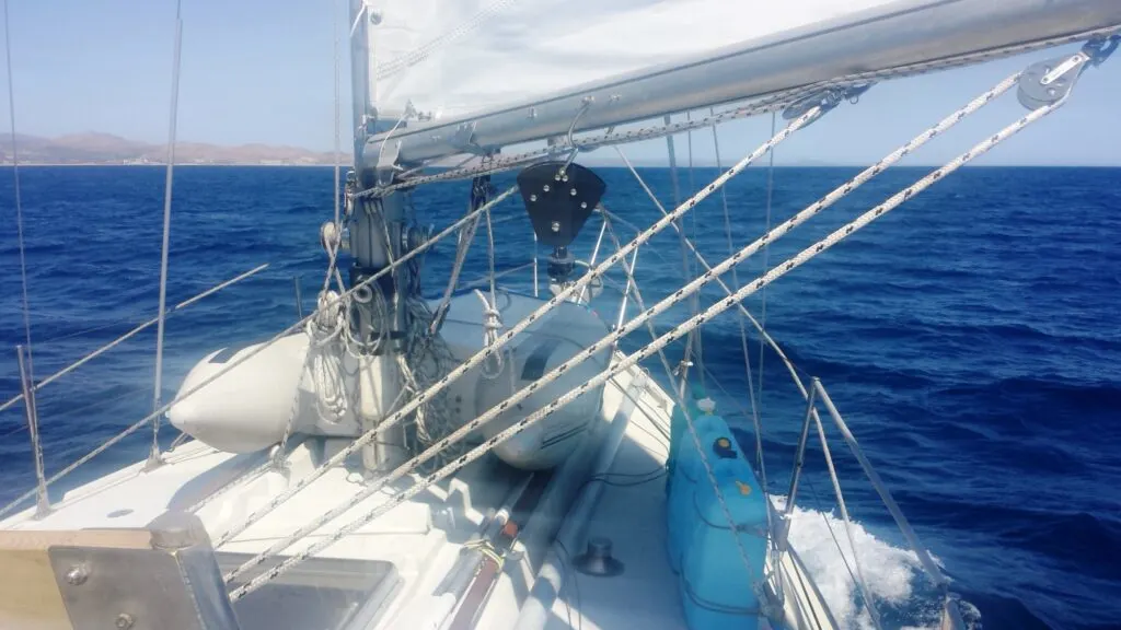 Mainsail using a boom brake